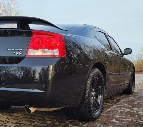 Dodge Charger cena 56000 przebieg: 143000, rok produkcji 2009 z Pelplin małe 137